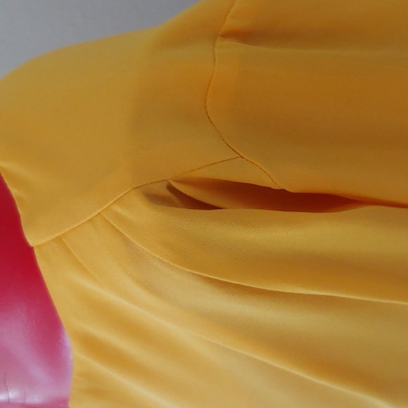 Pleione Sunny Yellow Women's Pleated V-Neck Blouse 3/4 Sleeves Size Small - Picture 8 of 13